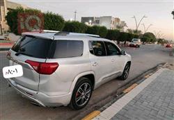 جي ام سي اكاديا